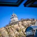 Cloud 6 -top Center,360° View,free Private Parking Apartment Plowdiw