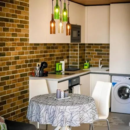 Apartment Cloud 6 -top Center,360° View,free Private Parking