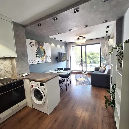 Cloud 6 -top Center,360° View,free Private Parking Apartment