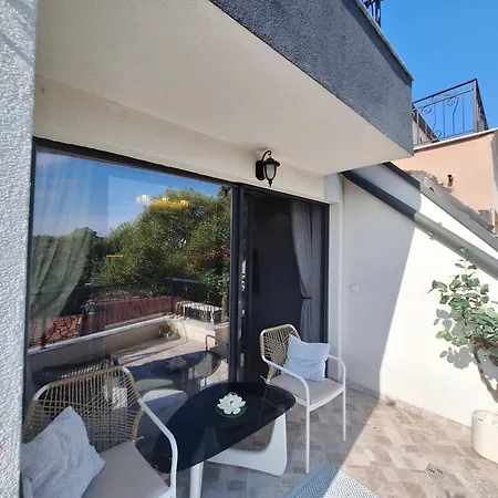 Apartment Cloud 6 -top Center,360° View,free Private Parking *