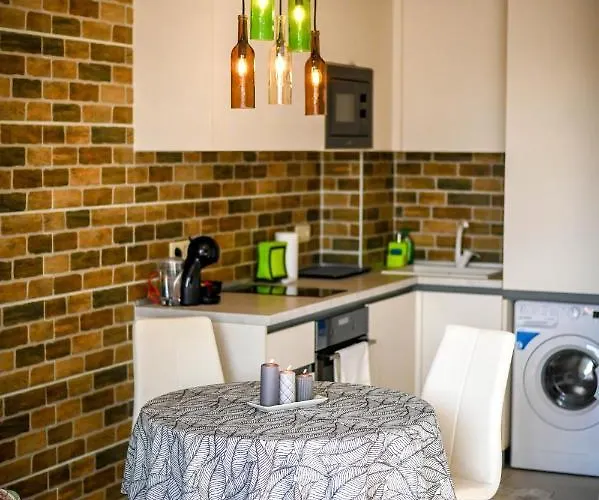 Lägenhet Cloud 6 -top Center,360° View,free Private Parking