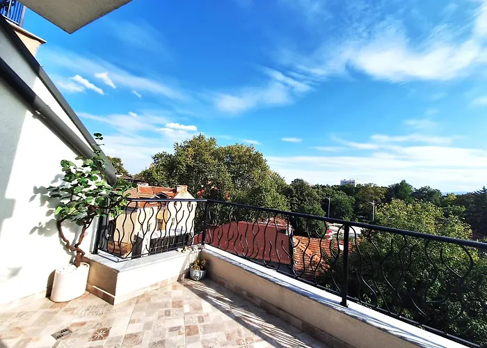 Cloud 6 -top Center,360° View,free Private Parking *